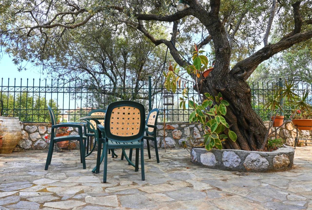 Pavlos' Cottage With Beach View Kórfos Zewnętrze zdjęcie